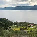 5 Bedroom Front In *