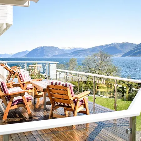 Maison De 5 En Bord De à Hébergement de vacances