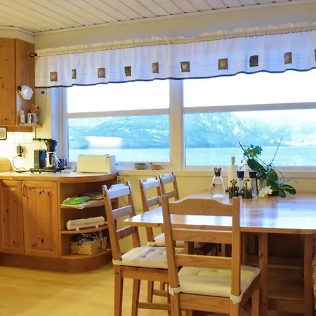 Maison De 5 En Bord De à Hébergement de vacances Lavik (Sogn og Fjordane)